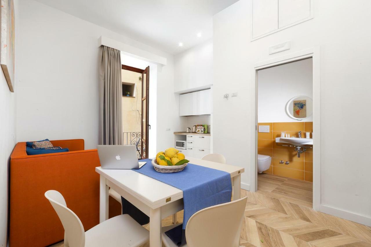 Amore Rentals - Casa 80 Сорренто Экстерьер фото